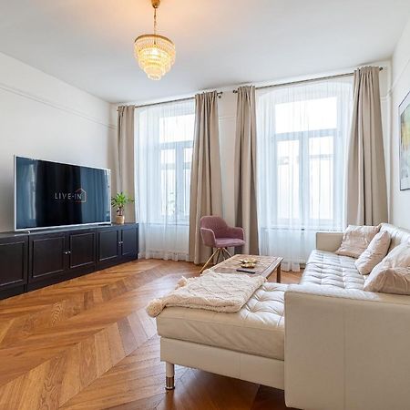Trendy Apartment In Central Bratislava Exteriör bild